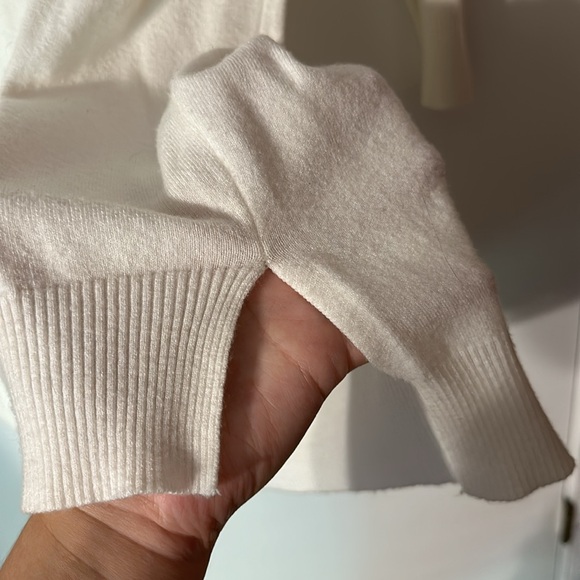 Dreamers sweater size S/M. Cream colored - Picture 3 of 4